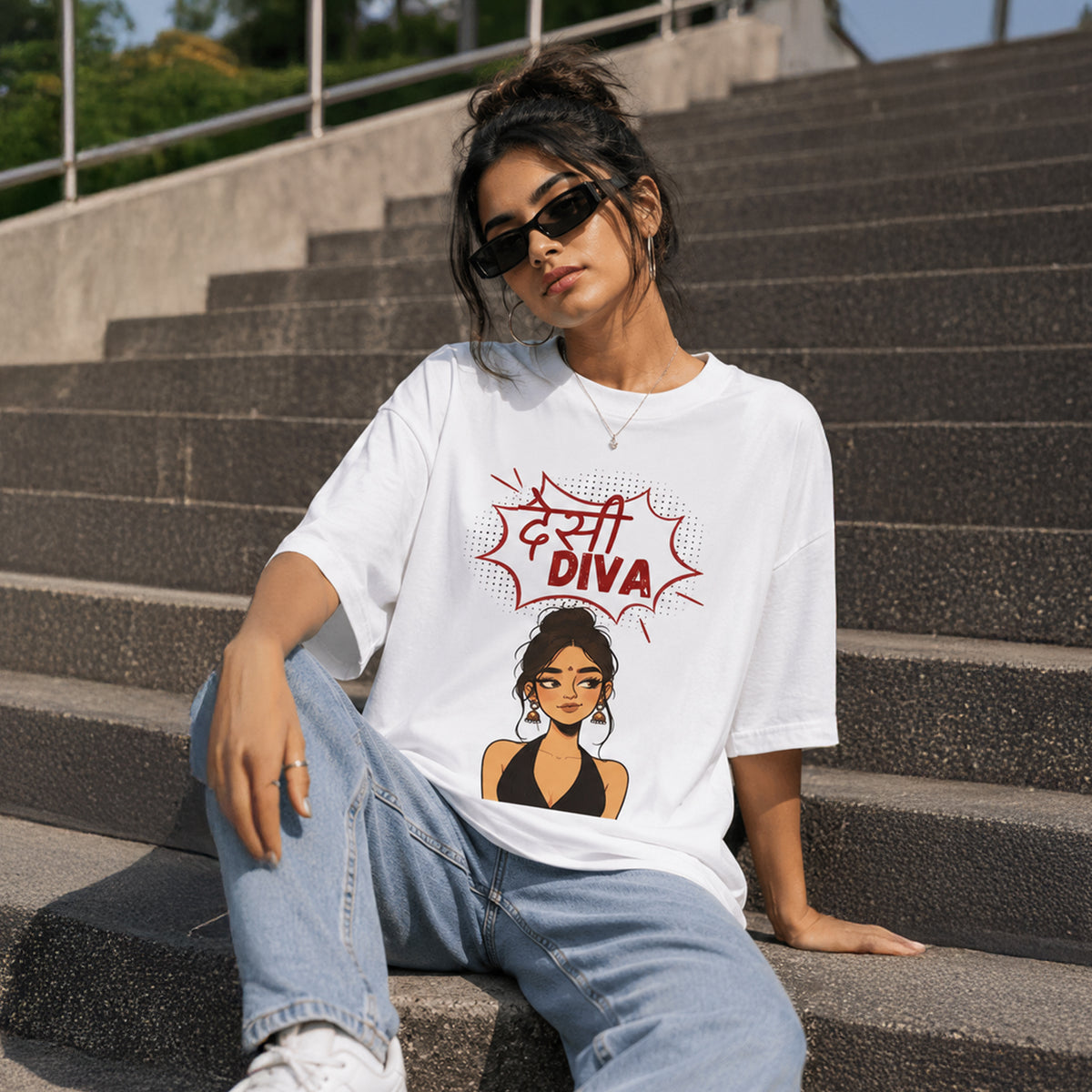 DESI DIVA - Oversized Heavyweight T-Shirt